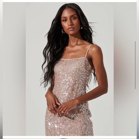 NWT ASTR the label Sequin Jewel Dress in MEDIUM -  Nude - Picture 4 of 12